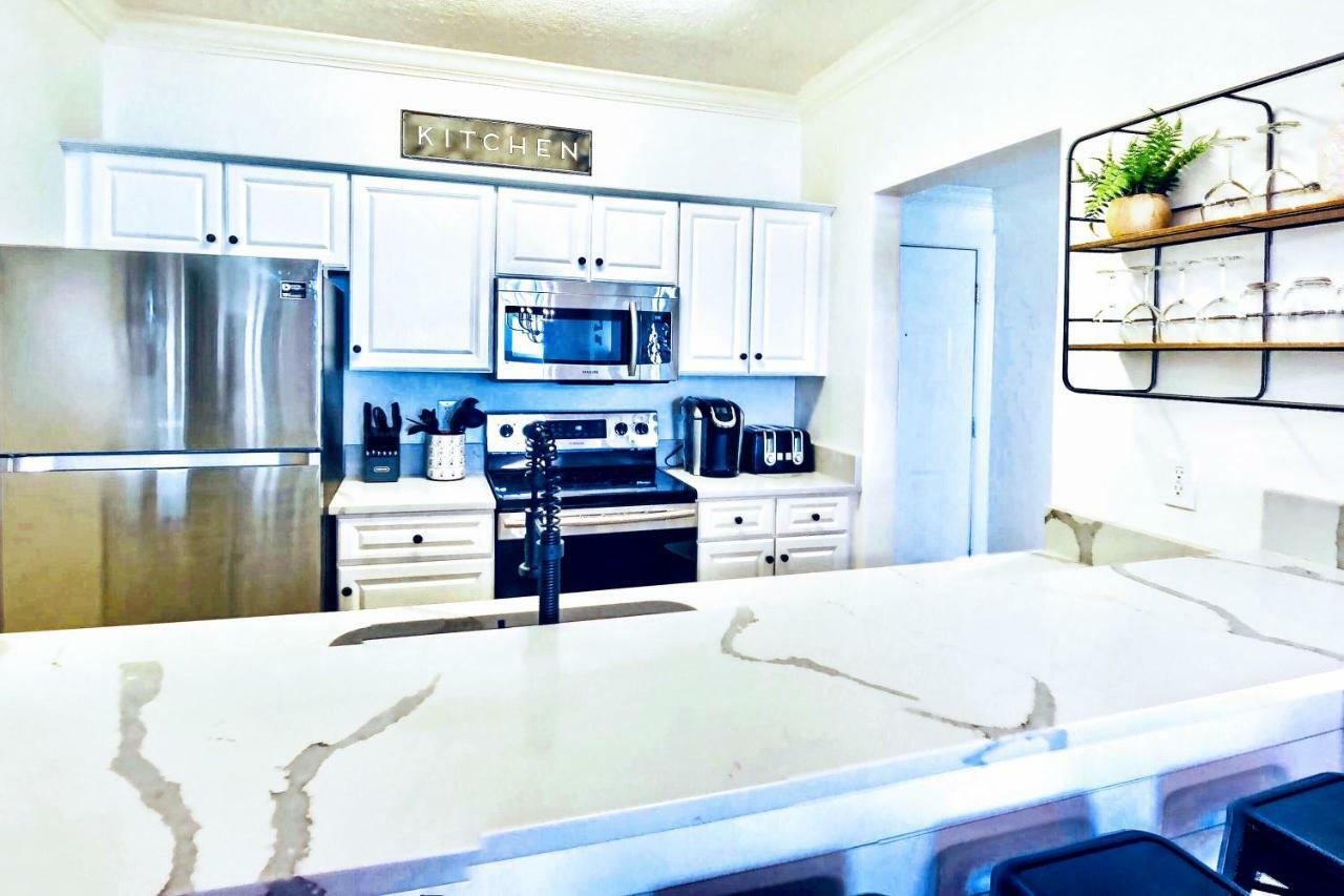 Barefoot Bliss - Beachfront Condo - Sleeps 12 Panama City Beach Exterior foto
